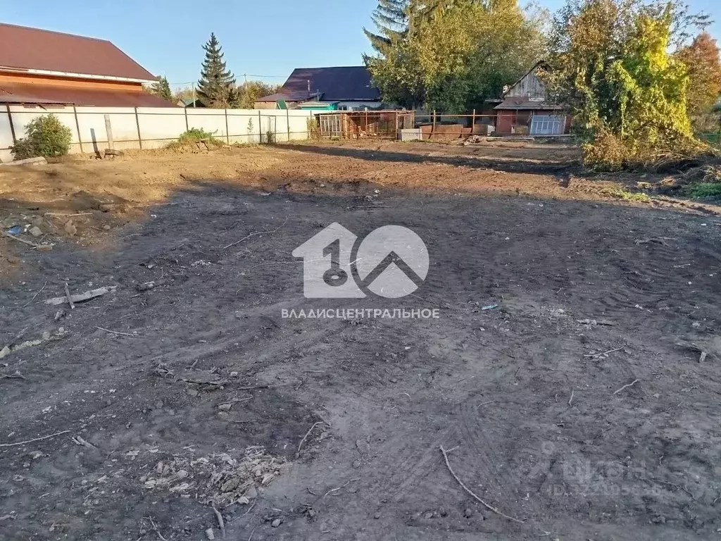 Участок в Новосибирская область, Искитимский район, пос. Мичуринский ... - Фото 0