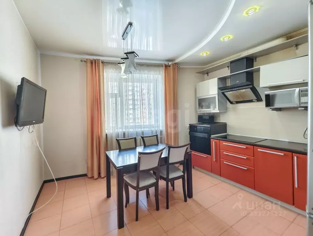 3-к кв. Тюменская область, Тюмень ул. Газовиков, 41к1 (98.0 м) - Фото 1