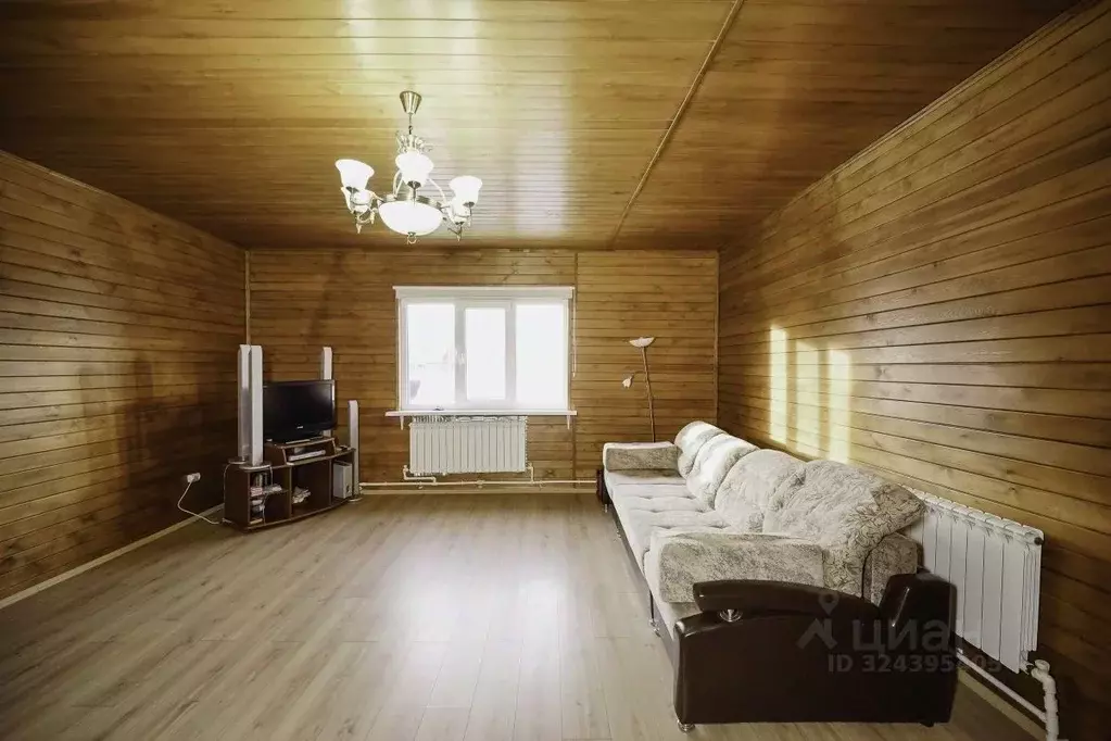 Дом в Омская область, Омский район, Магистральное с/пос, с. Ребровка ... - Фото 1