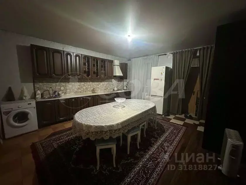 Дом в Дагестан, Махачкала Ставропольская ул., 79 (100 м) - Фото 0