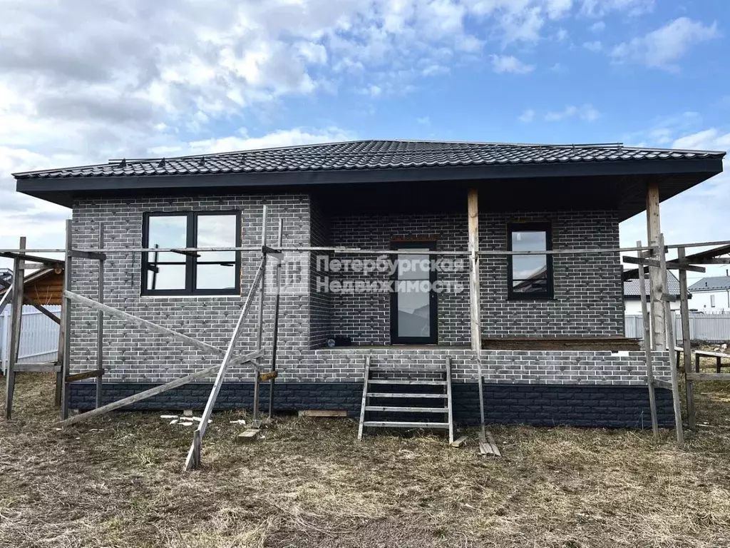 Дом в Ленинградская область, Ломоносовский район, Оржицкое с/пос, ... - Фото 1