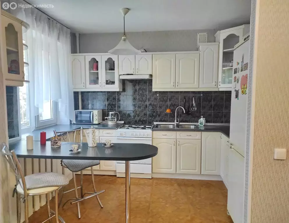 3-комнатная квартира: Саратов, Советская улица, 64/70 (66 м) - Фото 1