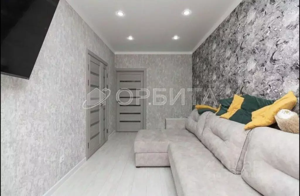 2-к кв. Тюменская область, Тюмень ул. Василия Севергина, 2к2 (54.0 м) - Фото 1