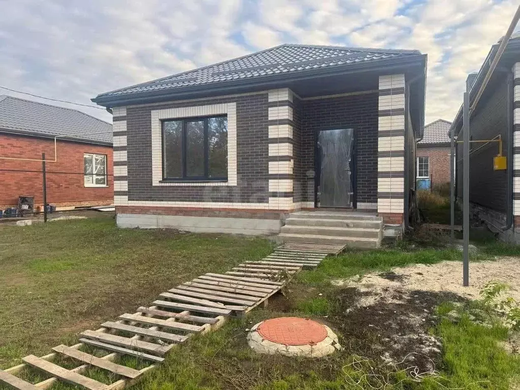 Дом в Ростовская область, Мясниковский район, Красный Крым хут. ул. ... - Фото 1