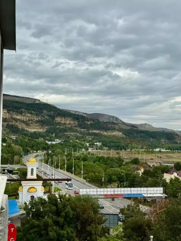 1-к кв. Ставропольский край, Кисловодск просп. Победы, 159 (36.0 м) - Фото 1