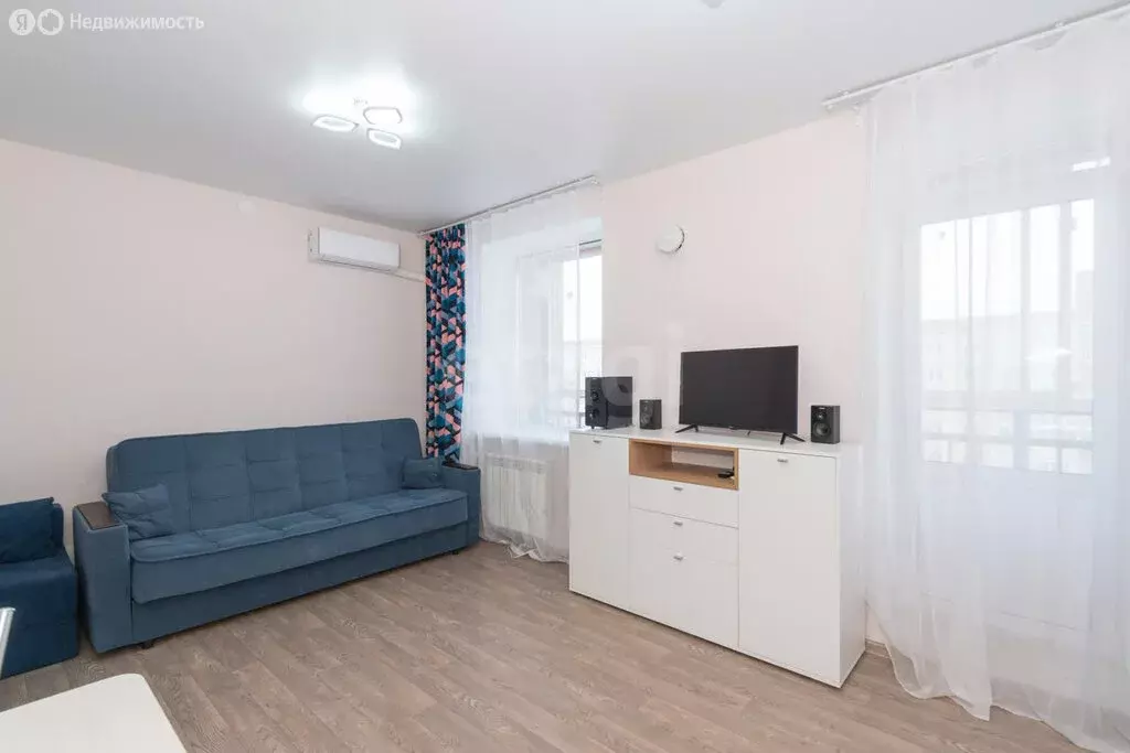 Квартира-студия: Новосибирск, улица Юности, 5 (52 м) - Фото 1