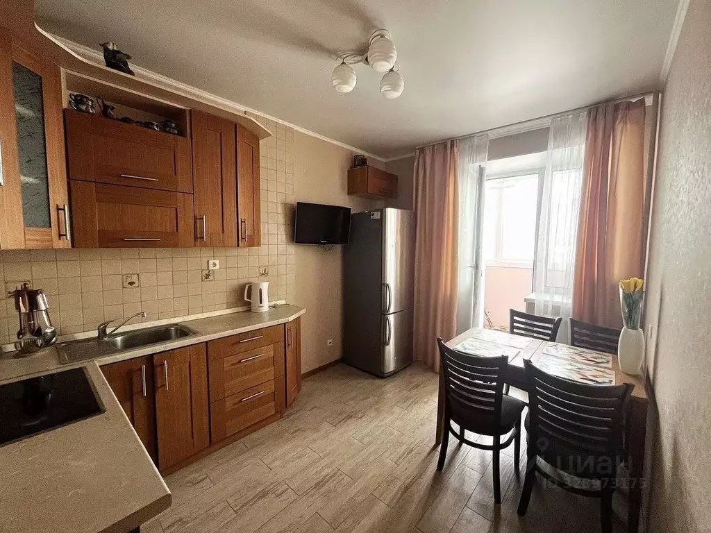 2-к кв. Брянская область, Брянск ул. Горбатова, 10 (69.0 м) - Фото 2