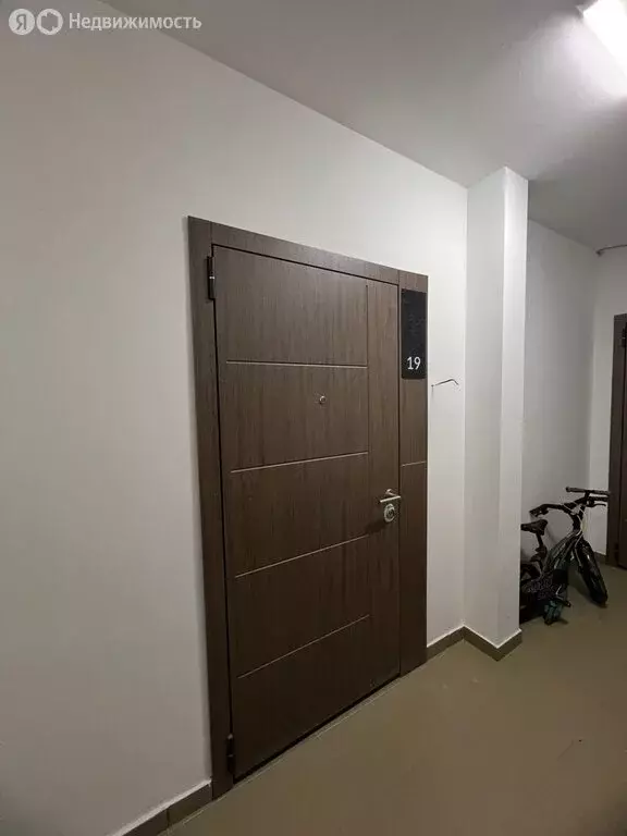 1-комнатная квартира: посёлок Молодёжный, улица Вадима Усова, 18 ... - Фото 1