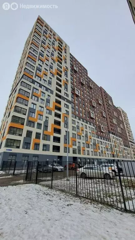 Квартира-студия: деревня Новосаратовка, улица Первых, 4к7 (30 м) - Фото 1