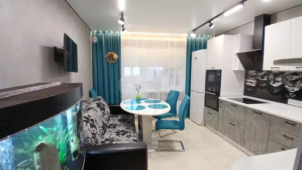 2-к кв. Тюменская область, Тюмень Кремлевская ул., 110к3 (66.0 м) - Фото 1