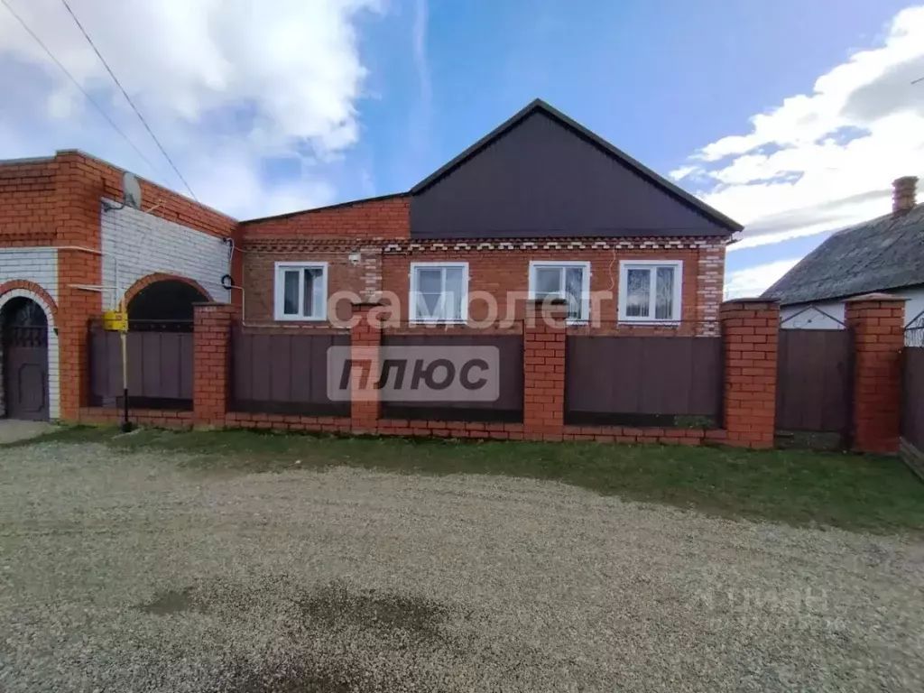 Дом в Краснодарский край, Апшеронский район, Нефтегорское городское ... - Фото 1