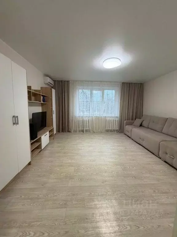 3-к кв. Оренбургская область, Оренбург Брестская ул., 12 (66.7 м) - Фото 1