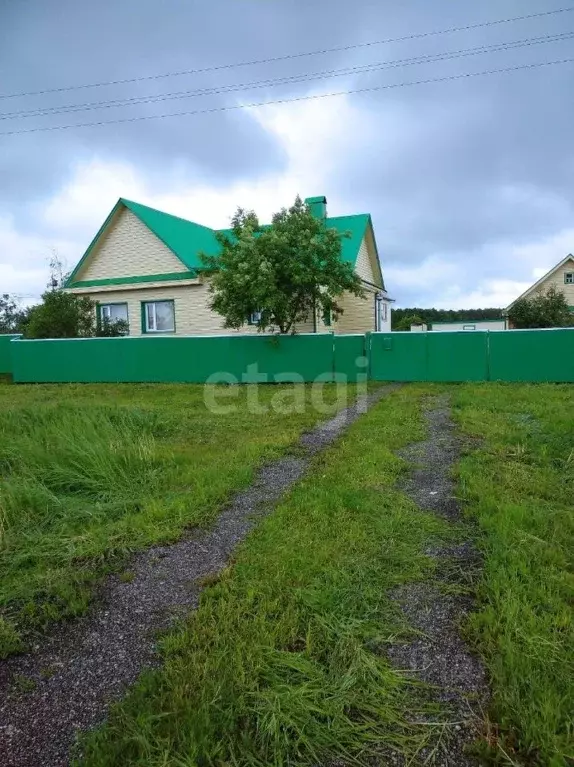 Дом в Башкортостан, Аургазинский район, Тукаевский сельсовет, с. ... - Фото 1