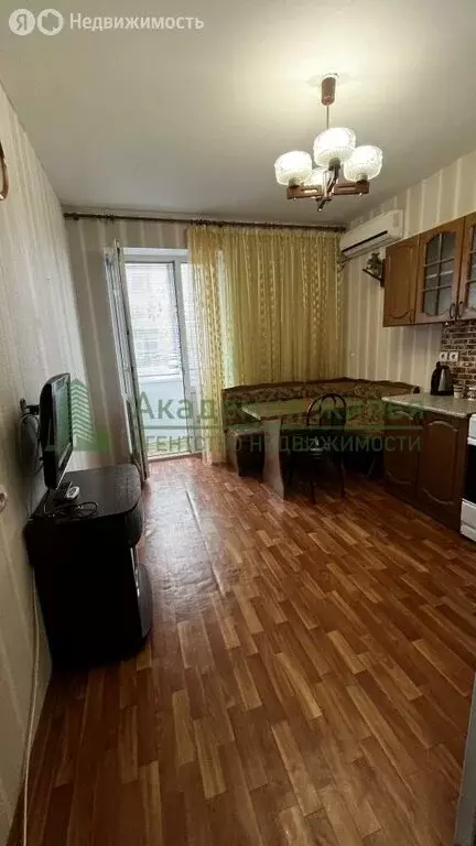 1-комнатная квартира: Саратов, улица имени Академика О.К. Антонова, ... - Фото 1