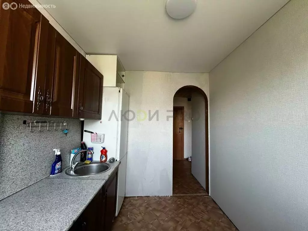 3-комнатная квартира: Уфа, улица Авроры, 5/5 (63 м) - Фото 1