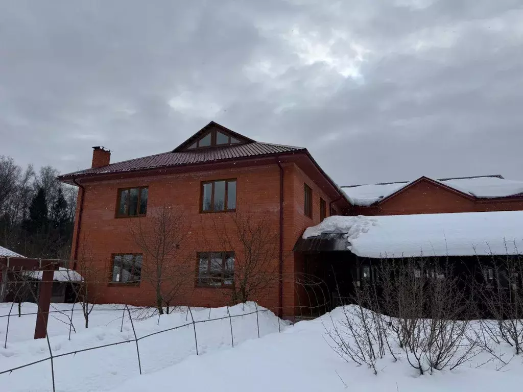 Коттедж, 683 м - Фото 1