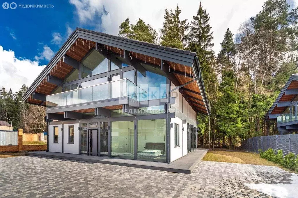 Дом в Красногорск, микрорайон Опалиха, улица Балакирева, 16 (300 м) - Фото 1