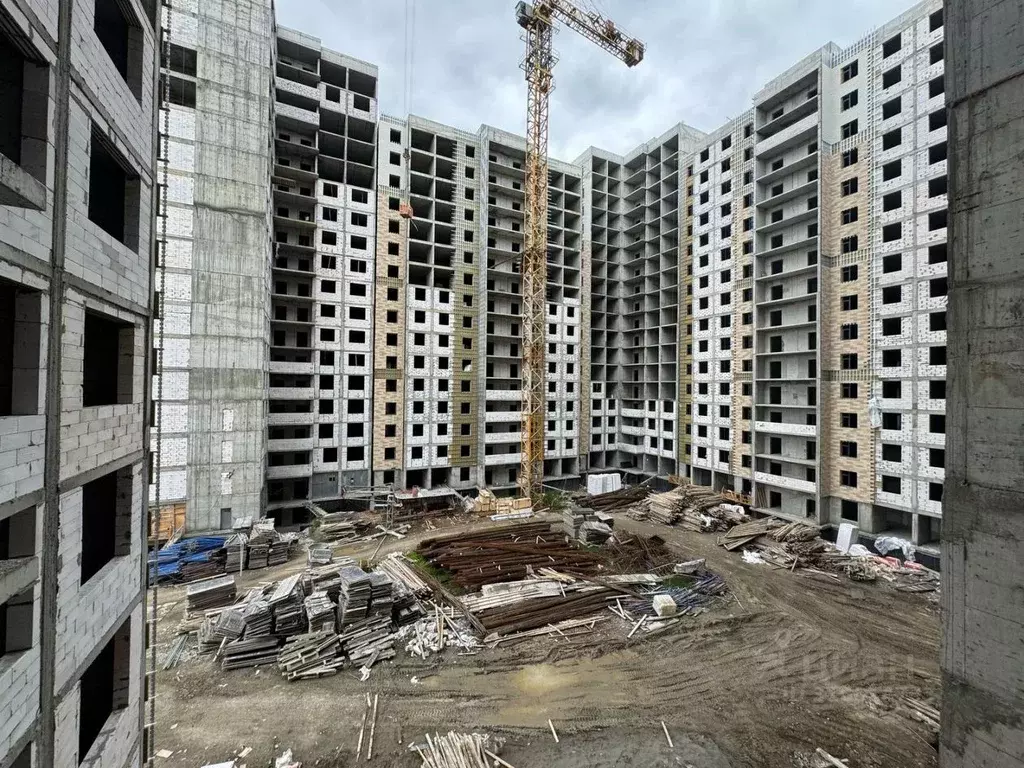 3-к кв. Чеченская республика, Грозный ул. У.А. Садаева, 1 (106.4 м) - Фото 0