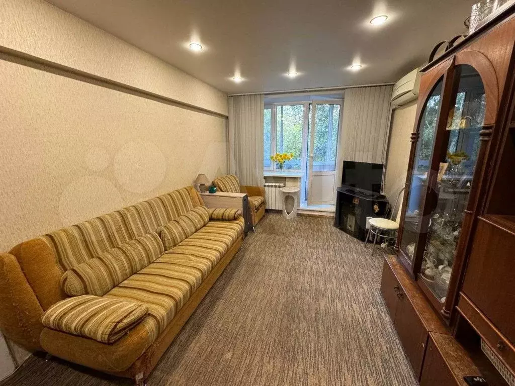 3-к. квартира, 56 м, 4/5 эт. - Фото 1