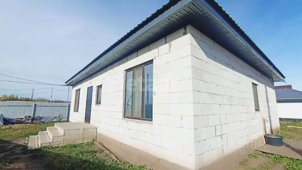 Дом в Башкортостан, Иглинский сельсовет, с. Иглино ул. ... - Фото 1