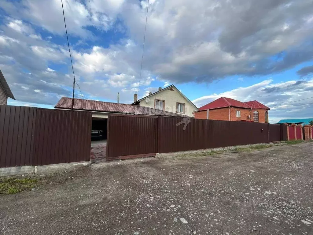 Дом в Тыва, Кызыл ул. 2-я Лесная (250 м) - Фото 1