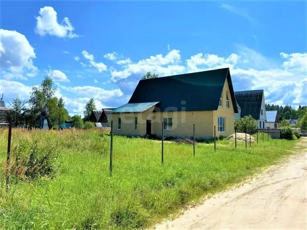 Дом в Брянская область, Унеча Аэродром кп, ул. Березовая (172 м) - Фото 0