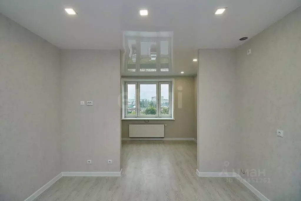 1-к кв. Тюменская область, Тюмень ул. Республики, 204к11 (30.8 м) - Фото 1