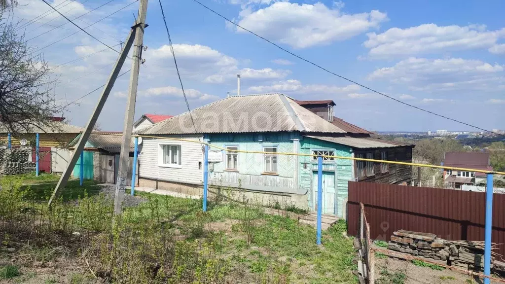 Дом в Белгородская область, Старый Оскол Гая ул. (30 м) - Фото 1