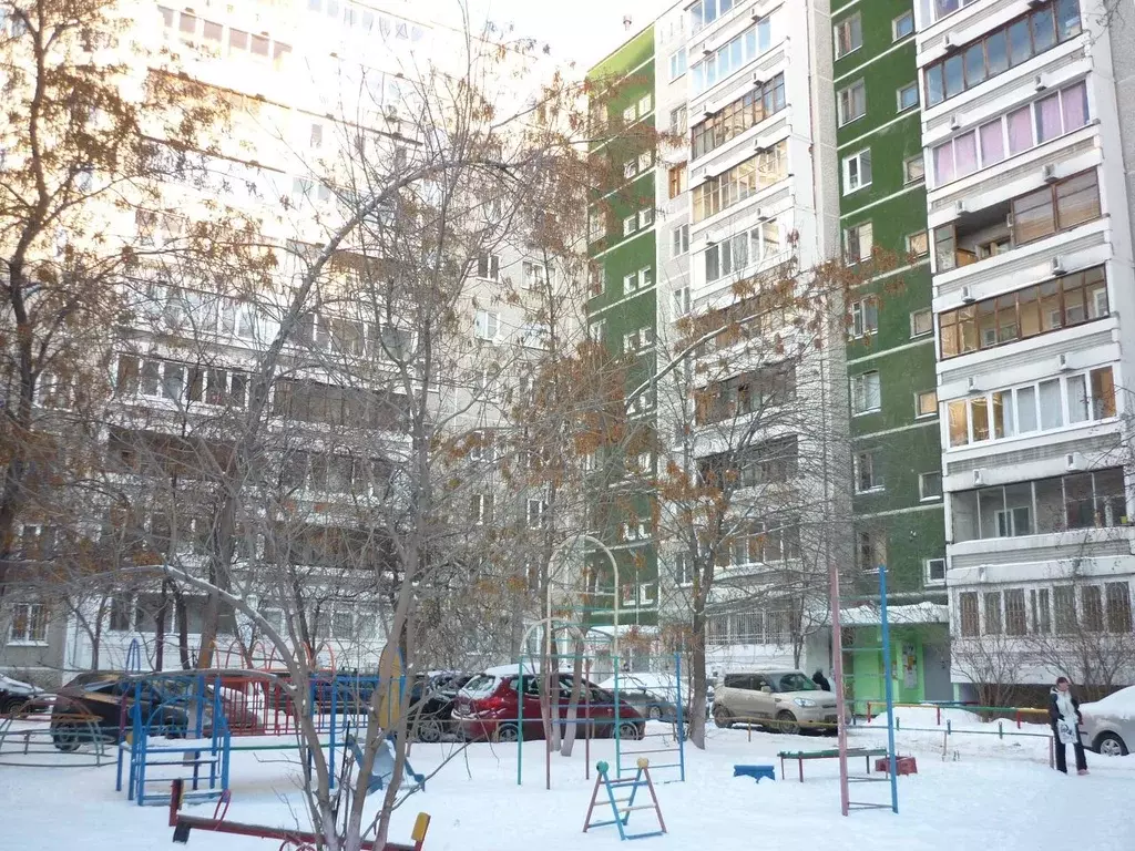 3-к кв. Свердловская область, Екатеринбург ул. Крестинского, 53 (64.6 ... - Фото 2