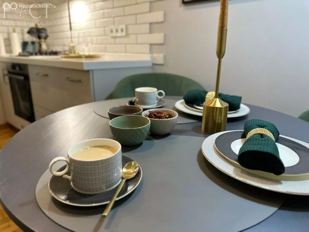 2-комнатная квартира: Сочи, микрорайон Светлана, улица Лермонтова, 2А ... - Фото 1