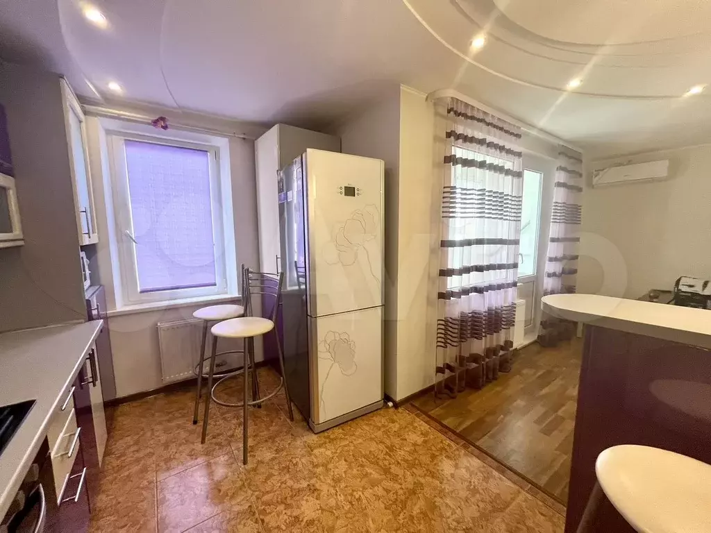 3-к. квартира, 65 м, 7/10 эт. - Фото 1