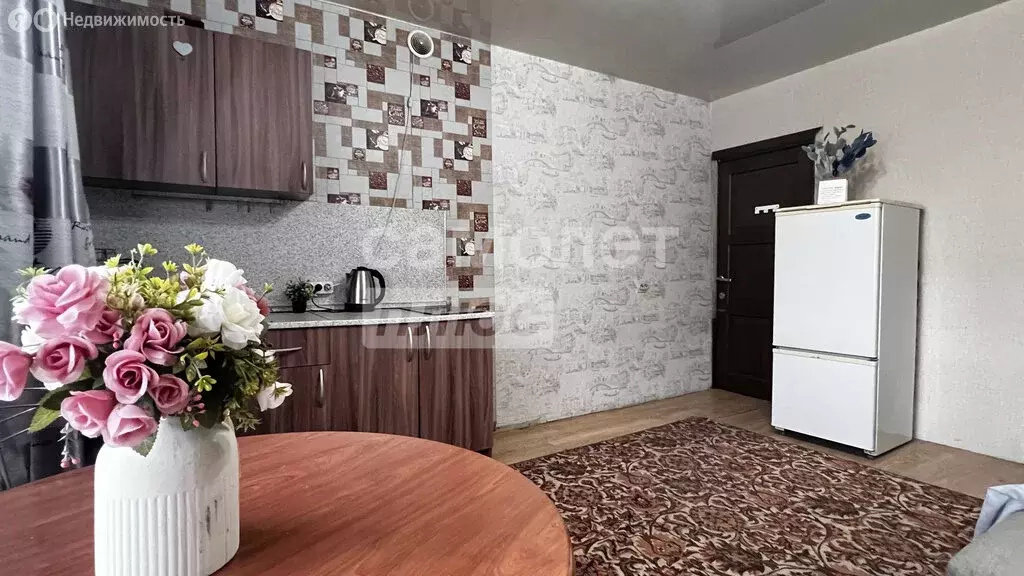 1к в 5-комнатной квартире (17.6 м) - Фото 0