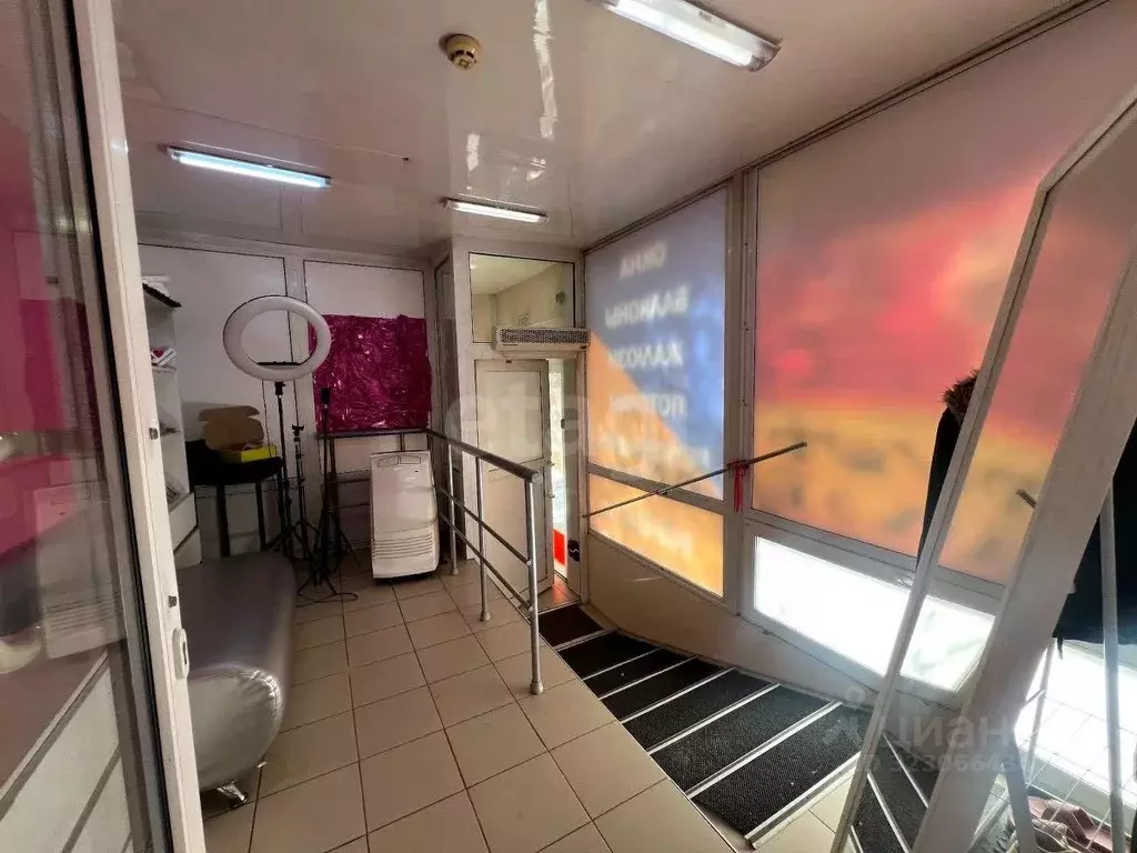 Помещение свободного назначения в Саратовская область, Энгельс ул. ... - Фото 1