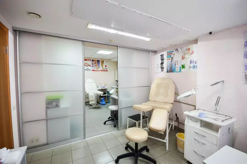 Помещение свободного назначения в Саратовская область, Саратов ул. ... - Фото 2