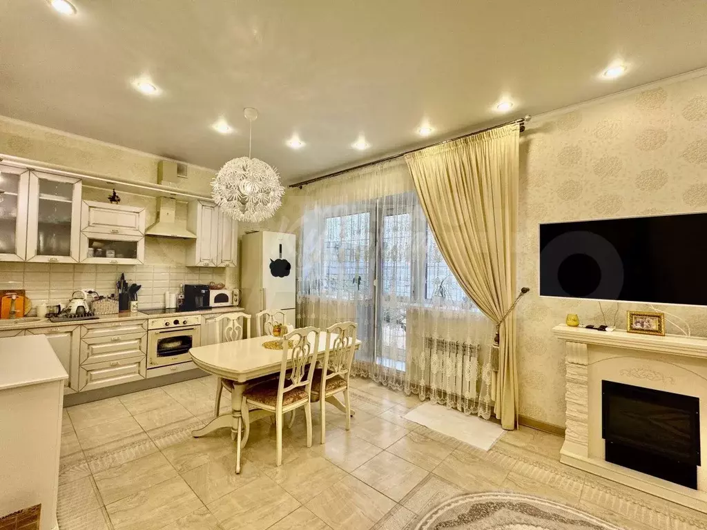 Дом 150 м на участке 4,5 сот. - Фото 0