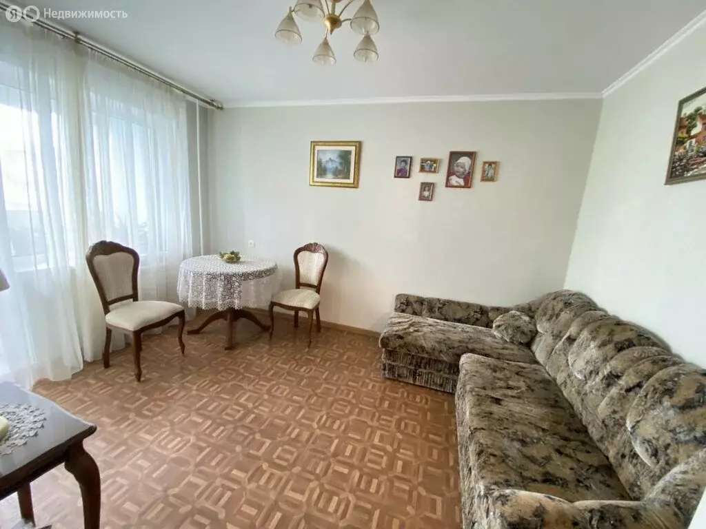 3-комнатная квартира: посёлок городского типа Петра Дубрава, улица ... - Фото 2