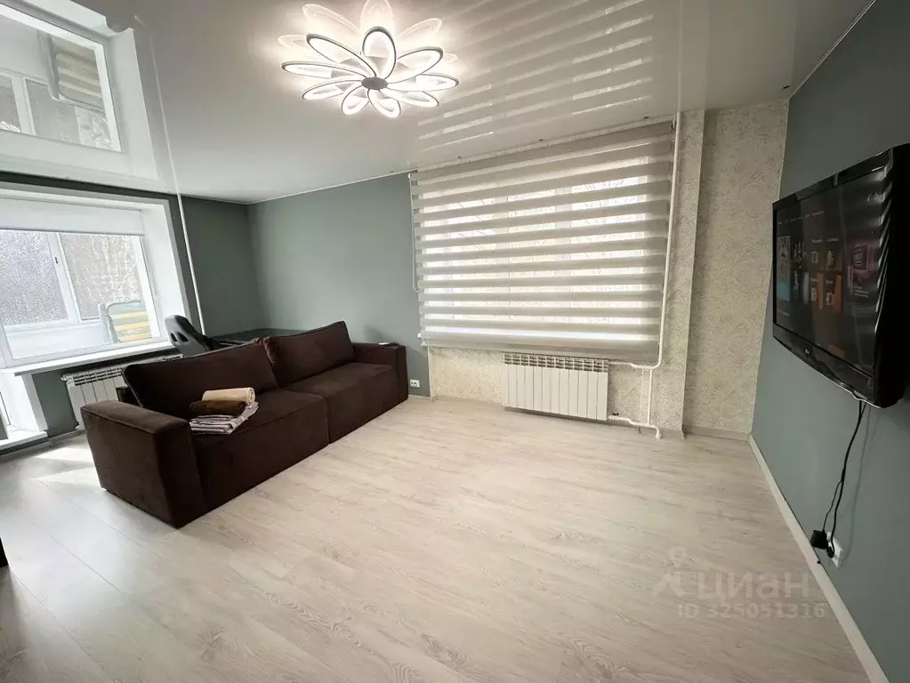 2-к кв. Кировская область, Кирово-Чепецк проезд Лермонтова, 9 (60.0 м) - Фото 1