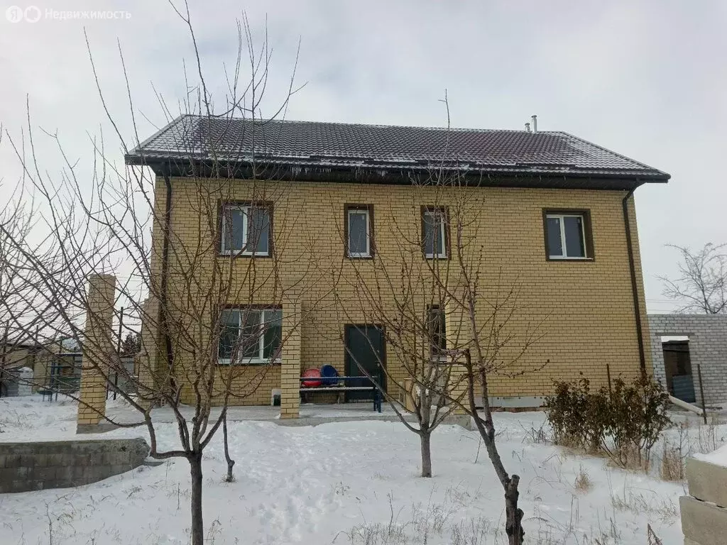 Дом в Волгоград, микрорайон Солнечный, Лазурная улица (241.5 м) - Фото 0