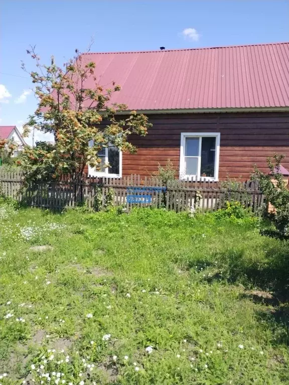 Дом в Алтайский край, Бийск ул. Алексея Кольцова, 112 (37 м) - Фото 0