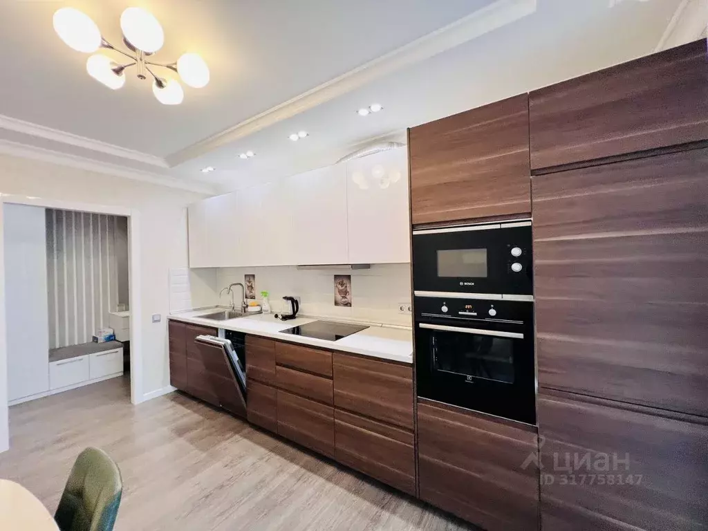 2-к кв. Татарстан, Казань ул. Разведчика Ахмерова, 5 (70.0 м) - Фото 1