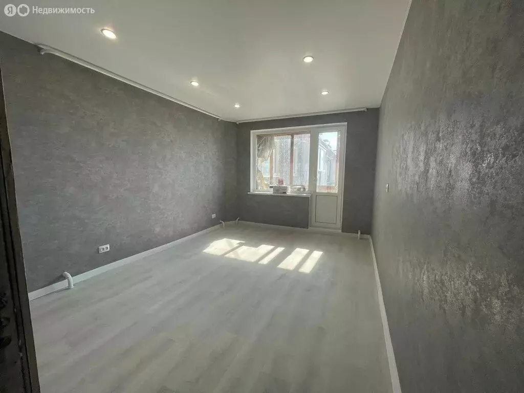 3-комнатная квартира: Мурманск, Кольский проспект, 137 (66.2 м) - Фото 1