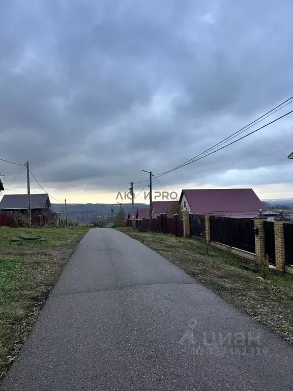 Дом в Башкортостан, Чишминский район, Алкинский сельсовет, с. ... - Фото 2