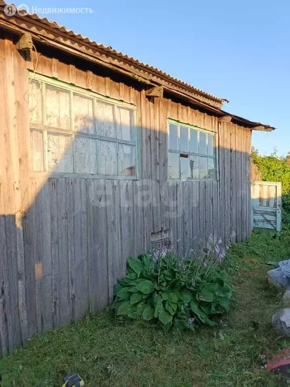 Дом в Тюменская область, Исетский муниципальный округ, село ... - Фото 1