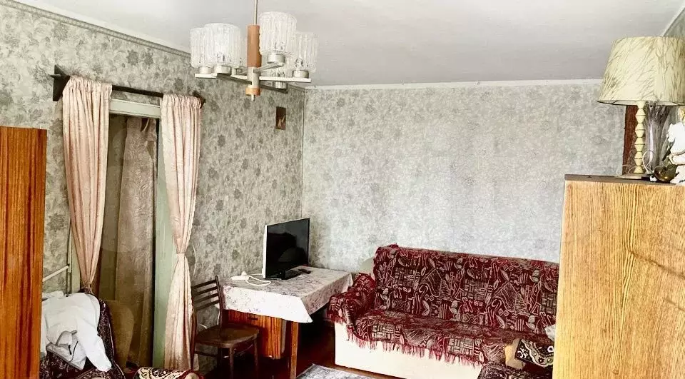 2-к. квартира, 42 м, 9/9 эт. - Фото 1