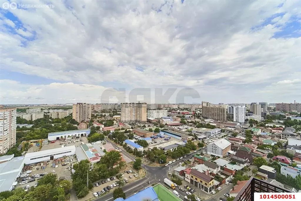 1-комнатная квартира: Краснодар, Гаражная улица, 87 (52 м) - Фото 0