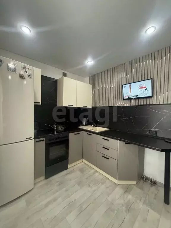 2-к кв. Башкортостан, Нефтекамск ул. Ленина, 51Б (57.5 м) - Фото 2