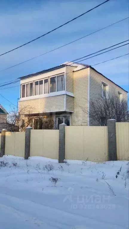 Дом в Бурятия, Улан-Удэ ул. Беловежская, 7 (150 м) - Фото 1