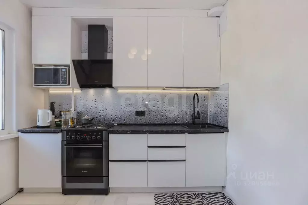 3-к кв. Иркутская область, Ангарск 7А мкр, 1 (62.4 м) - Фото 0