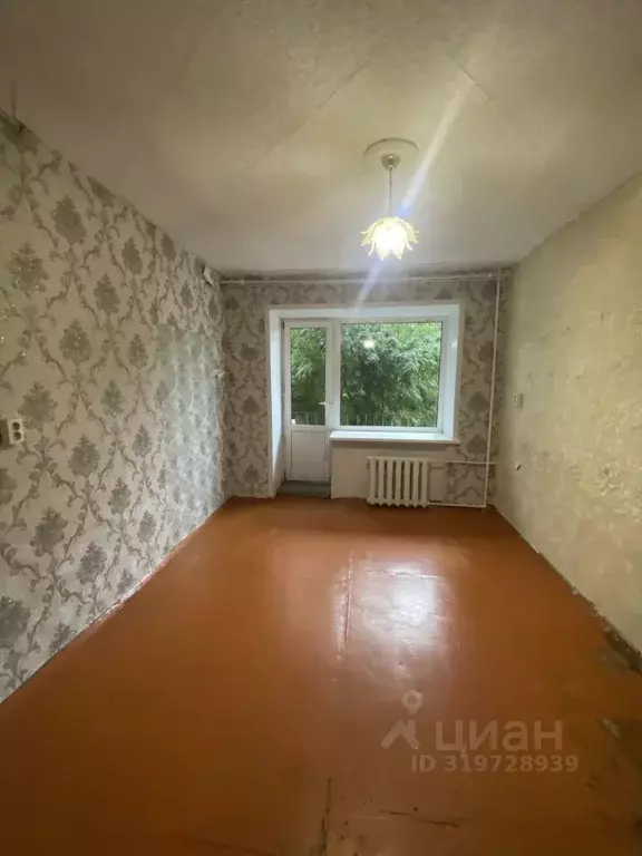Комната Омская область, Омск Учебная ул., 193 (12.7 м) - Фото 0