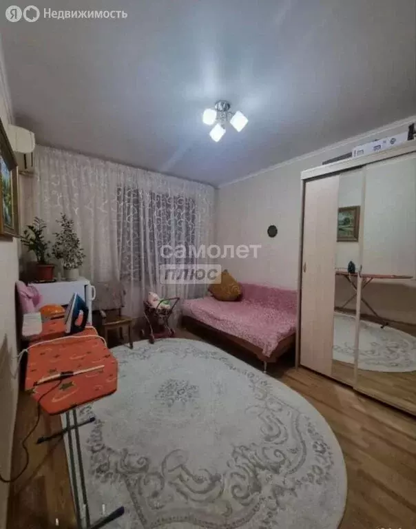 2-комнатная квартира: Астрахань, улица Куликова, 77 (60 м) - Фото 1
